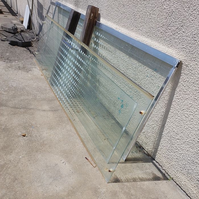 Polivan com porta deslizante