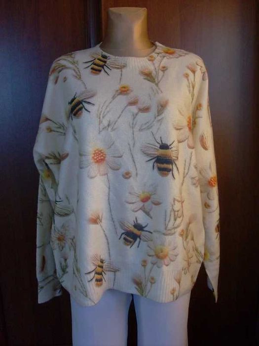 Sweter R. 4XL, 48 kwiaty pszczólki