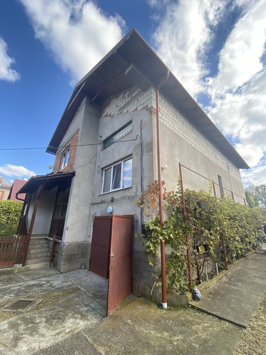 Продам будинок у передмісті Берегова