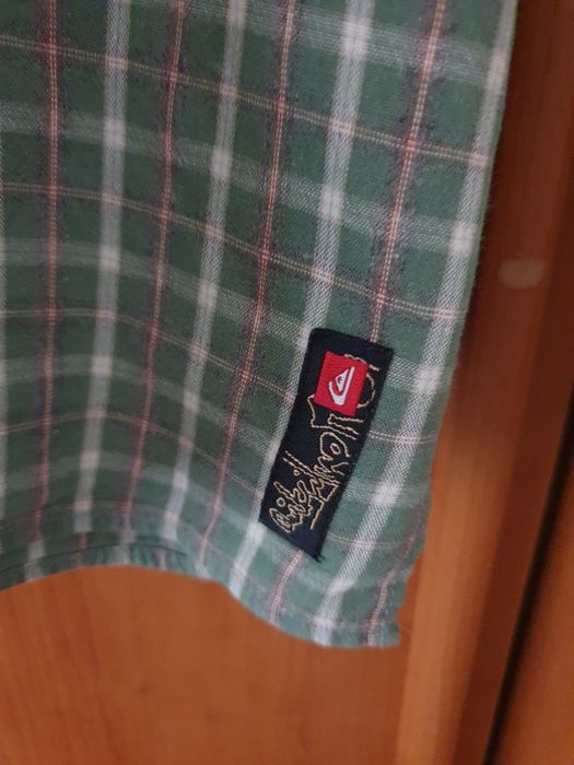 Camisa Quiksilver de manga curta