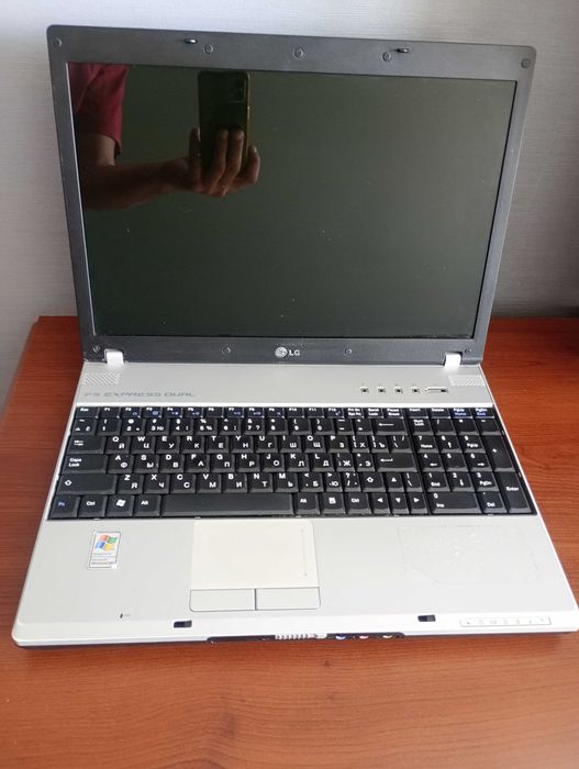 Ноутбук 15.4" LG LGF1 FS