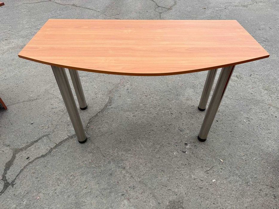 Продам стол г.Измаил