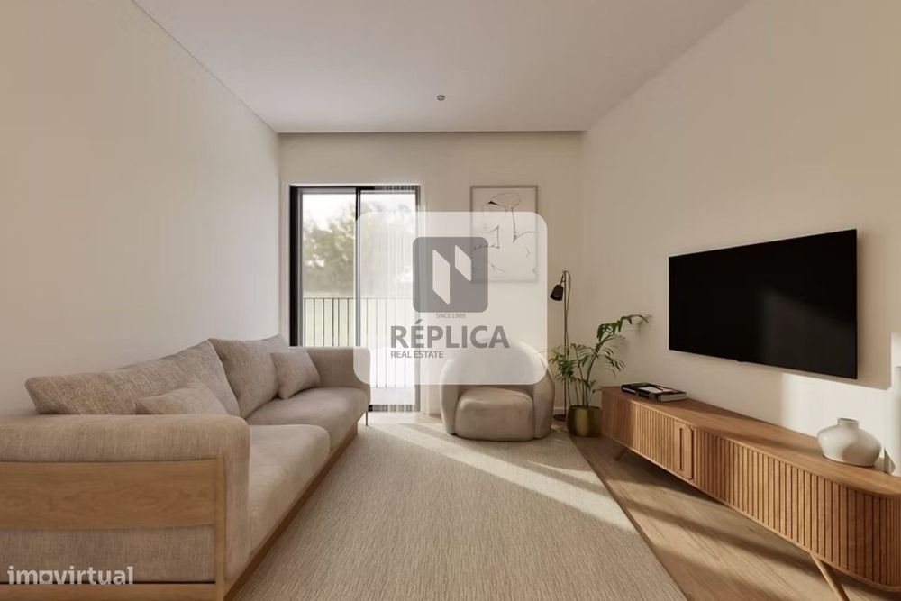 Apartamento T0 com Garagem na Costa Cabral, Porto — Paranhos, Porto