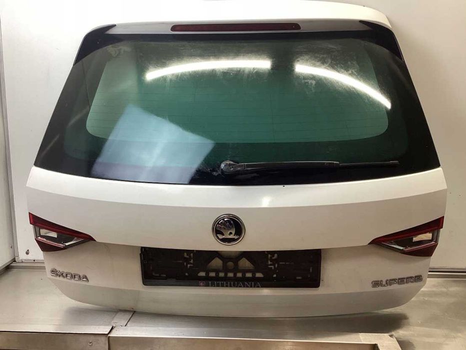 Skoda Superb III 3V Кришка багажника