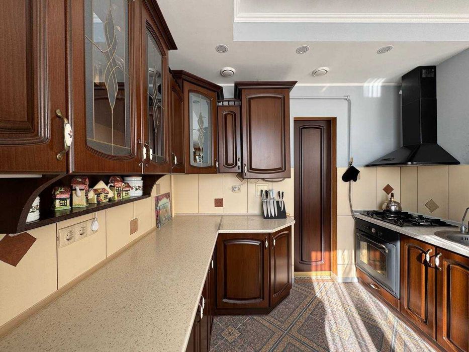 Продаж 2-рівневої квартири 137,3м2  по вул. Зелена парк Погулянка