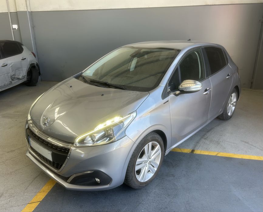 Peugeot 208 1.2 puretech Signature  de 2019