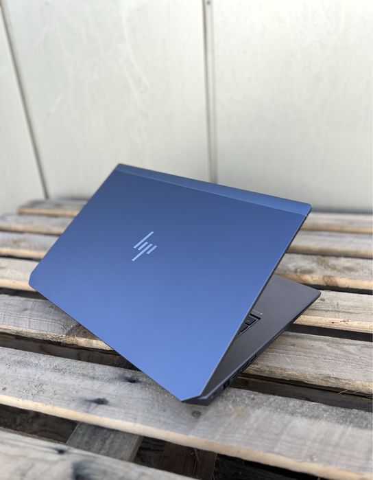 Quadro T1000 4GB/Ноутбук HP ZBook 17 G6/i5-9400H/16GB/512M2/17.2"FHD