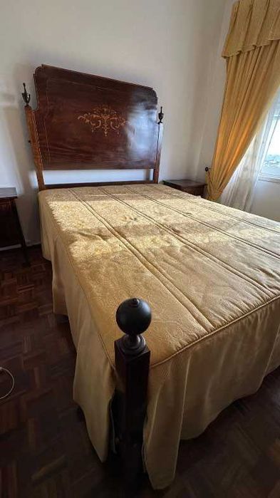 Mobília quarto antiga estilo D. Maria