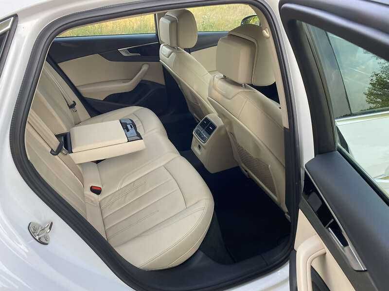 Audi A4 B9 2021 Quattro