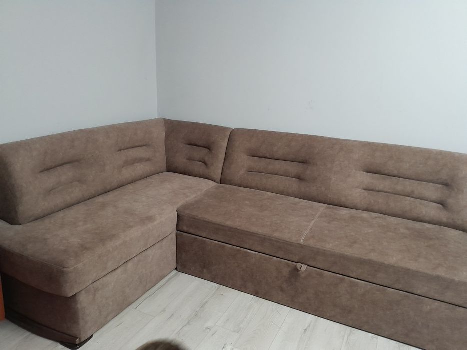 Продам диван для вітальні