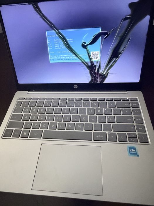 HP Laptop 14-ep0001np – Funciona perfeitamente | Ecrã partido