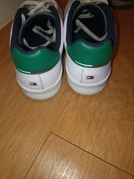 Tênis lindissimos Tommy Hilfiger