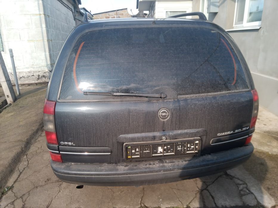 Продам Опель омега Б 2.0v16