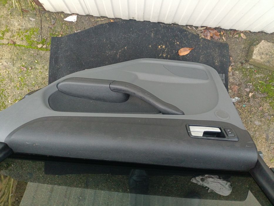 Drzwi prawy tył Ford Focus MK2 Lift Hatchback kolor H4 stan bdb