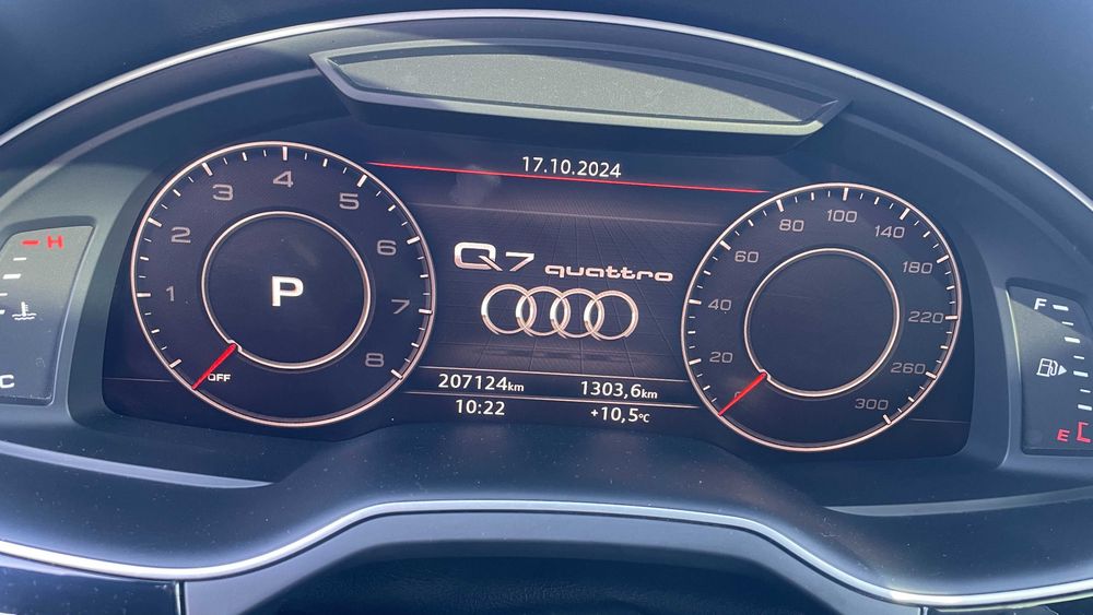 Sprzedam  Audi Q7 4M kompresor