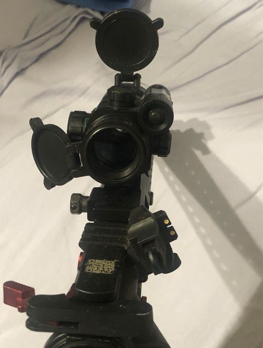 Arma de airsoft ASR115X como nova