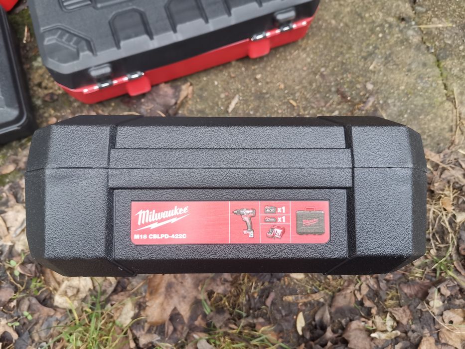 Skrzynki walizki na elektronarzędzia Makita Parkside AEG  Milwauekee