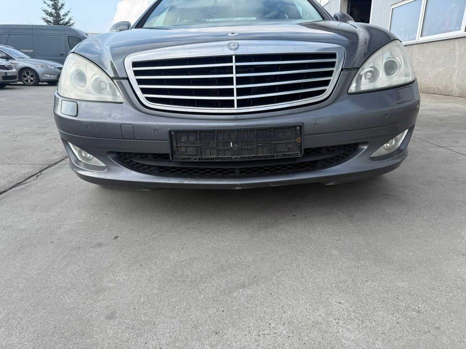 Zderzak przód  pdc xenon mercedes s-klasa w221 przedlift kod lakieru 368