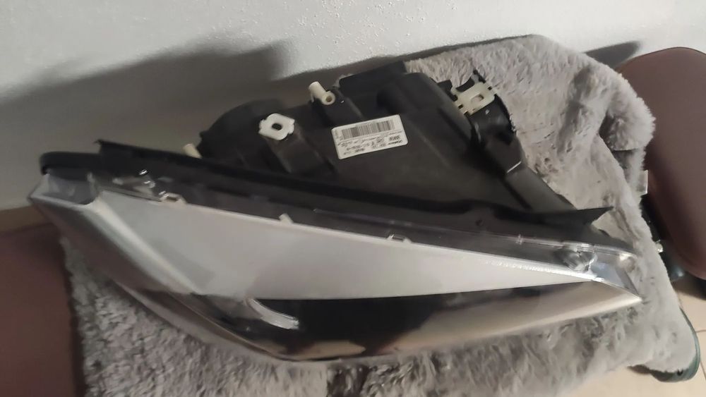 Farol direito halógenio BMW X1 E84 original