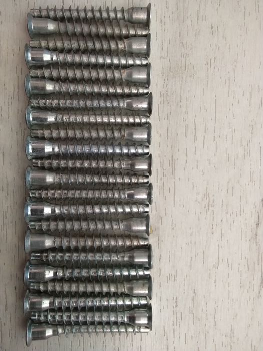 Конфірмати меблеві б/в ( 64 шт.).