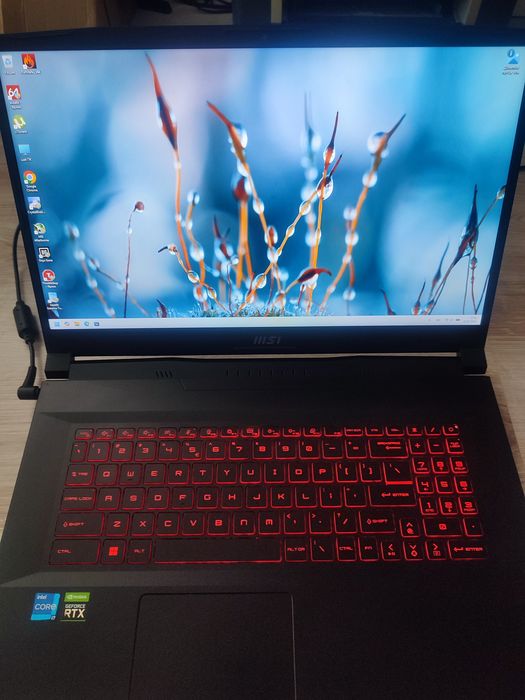 Продам ноутбук 17" MSI Katana I7g11800/3060 6gb/16gb/512gb