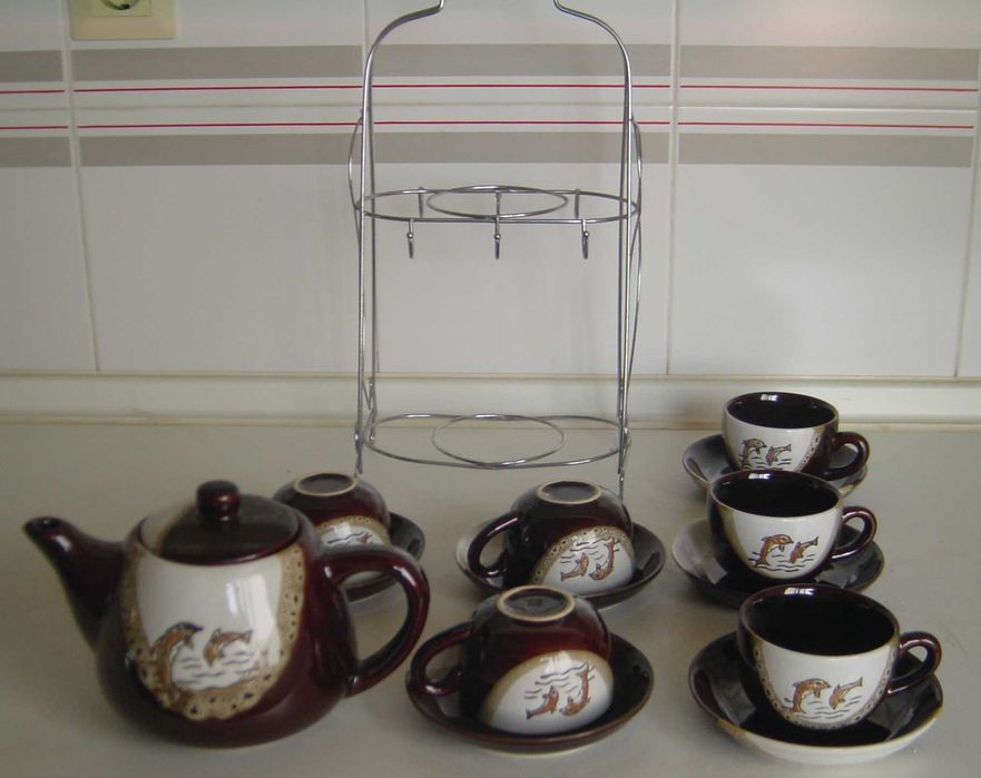 Conjunto de chá em porcelana para 6 pessoas - Inclui suporte cromado
