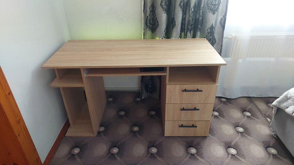 Стіл комп'ютерний з RGB підсвіткою