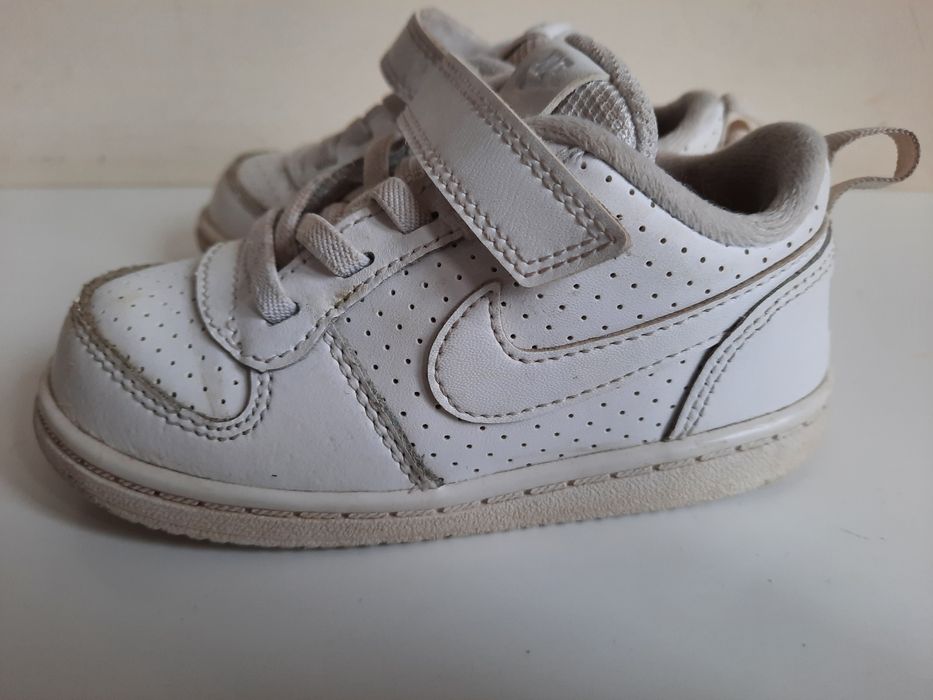 nike court borough