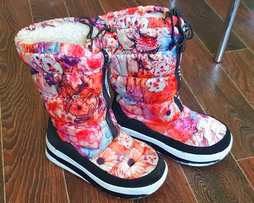 Продам зимові термо сапоги. Розмір 32р