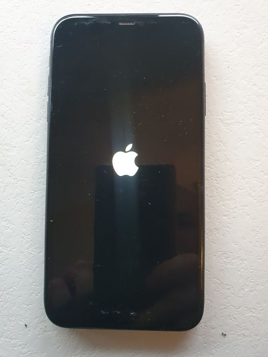 Wyswietlacz iphone 11  z demontazu