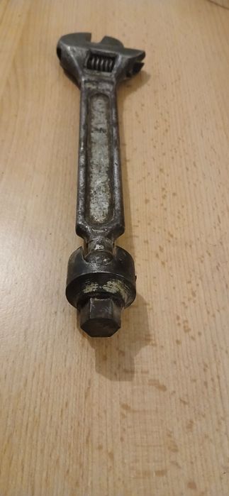 Chave inglesa antiga