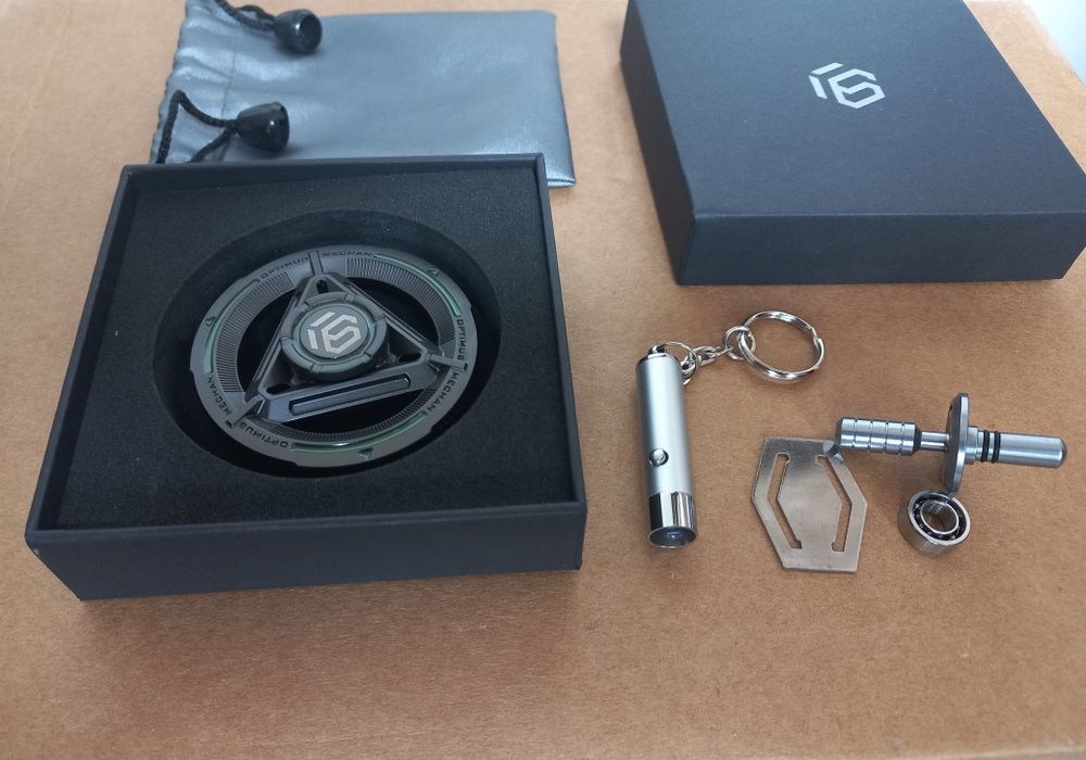 Эксклюзивный металлический спиннер для детей и взрослых+комплект