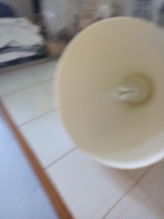 Candeeiro de tecto, usado, com lâmpada, do ikea.
