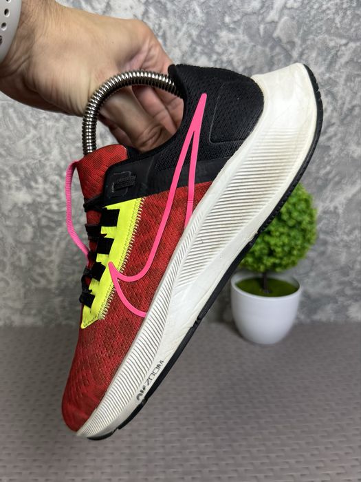 Nike Air Zoom Pegasus 38 кроссовки 39 размер женские беговые красные