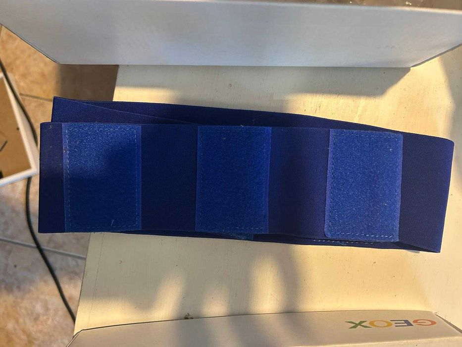 Máquina de Cavitação Ultrassónica 80K + Radiofrequência e Lipolaser (Completa com Carrinho e Gel)