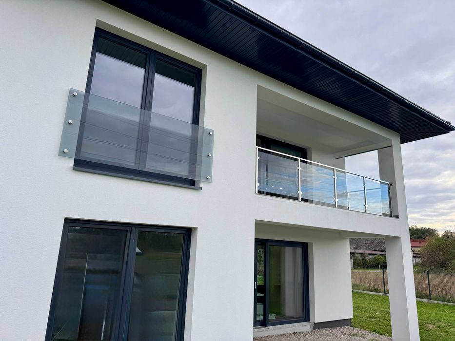 Producent Balustrad Szklanych | Barierki ze Stali Nierdzewnej