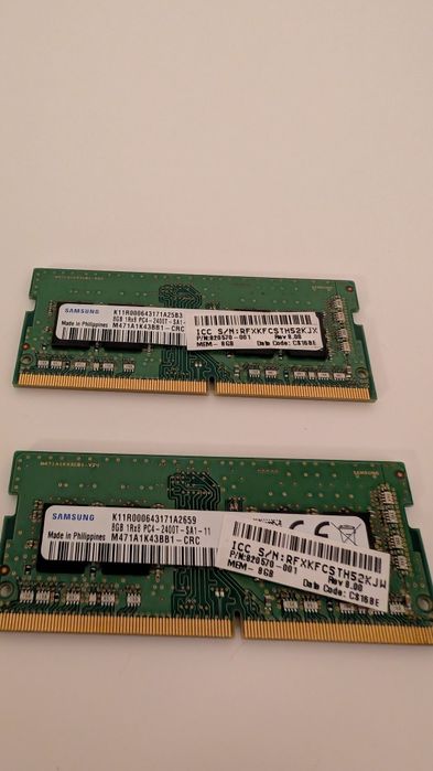 Kit 16GB (2x8GB) RAM Samsung DDR4 PC4-2400T SO-DIMM para Portátil/Note