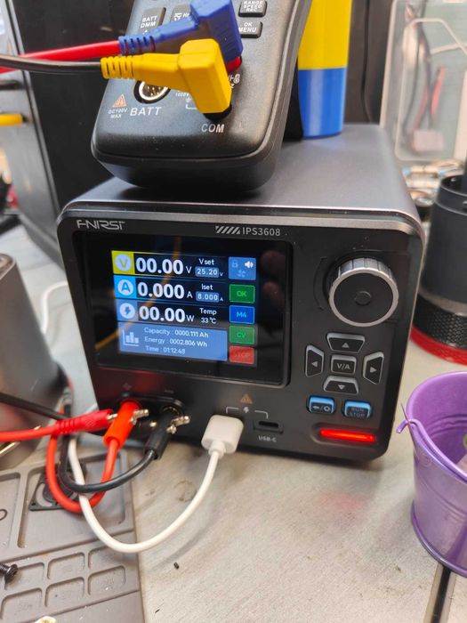 Лабораторний блок жевлення FNIRSI IPS3608