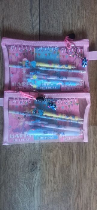 Steach.  Dwa Zestawy z pionikiem.