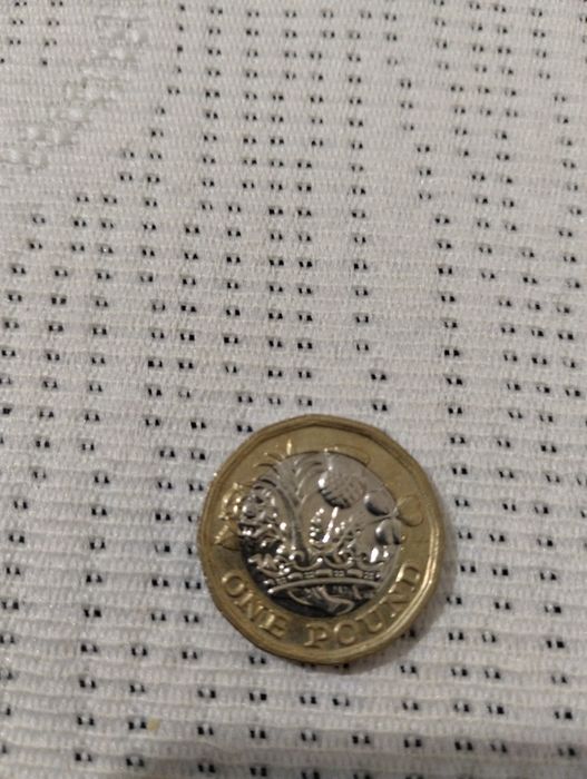 Moeda One Pound D G 2016
