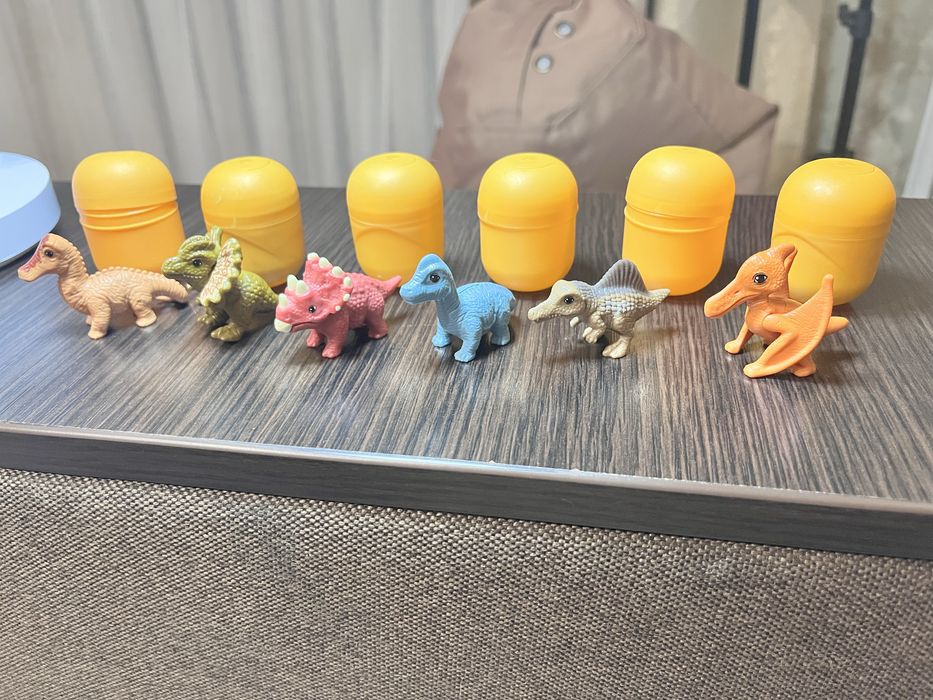 Kinder динозаври, кіндер фігурки