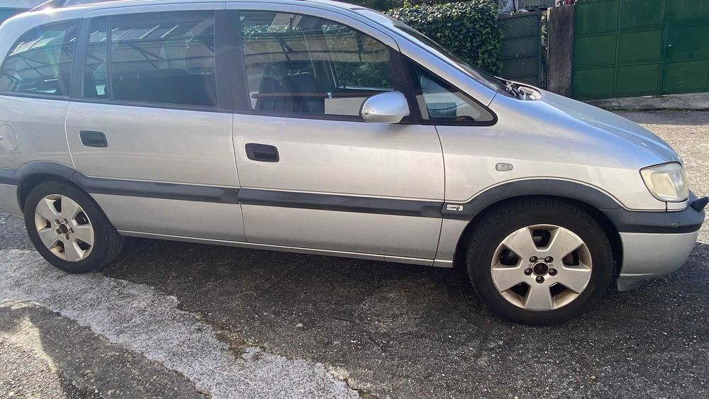 Opel Zafira 2.2 tdi 7 lugares