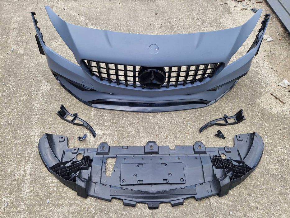 Передний бампер (стиль CLA45 AMG) на Mercedes-Benz CLA-Class C117 2013-2017 года.