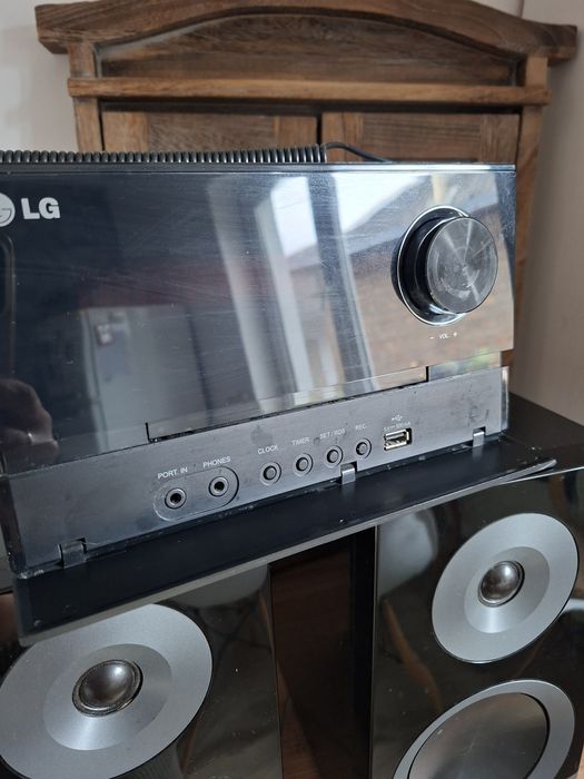 Музичний центр система LG
