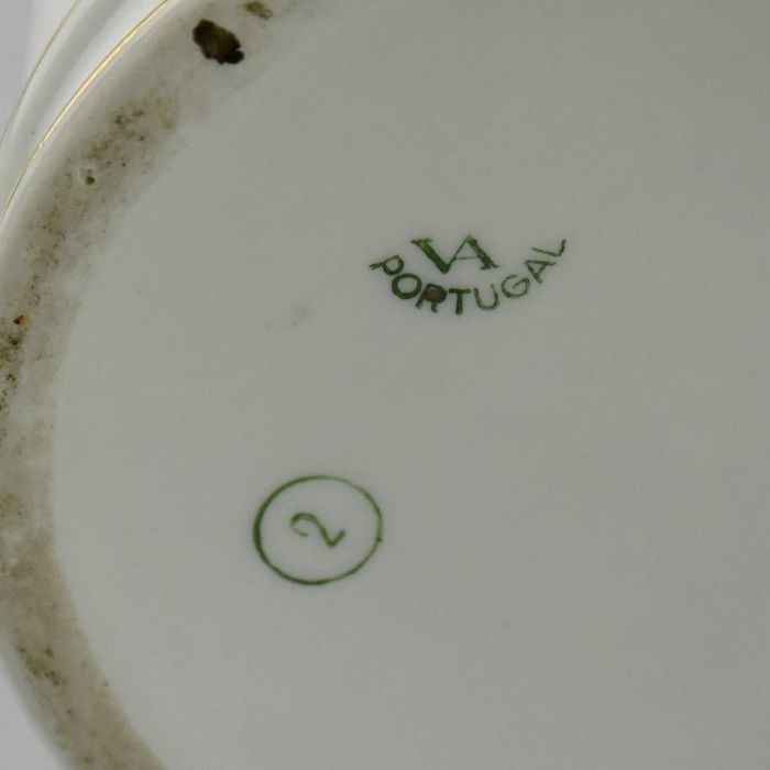 Frasco de farmácia porcelana Vista alegre com tampa em casquinha n2