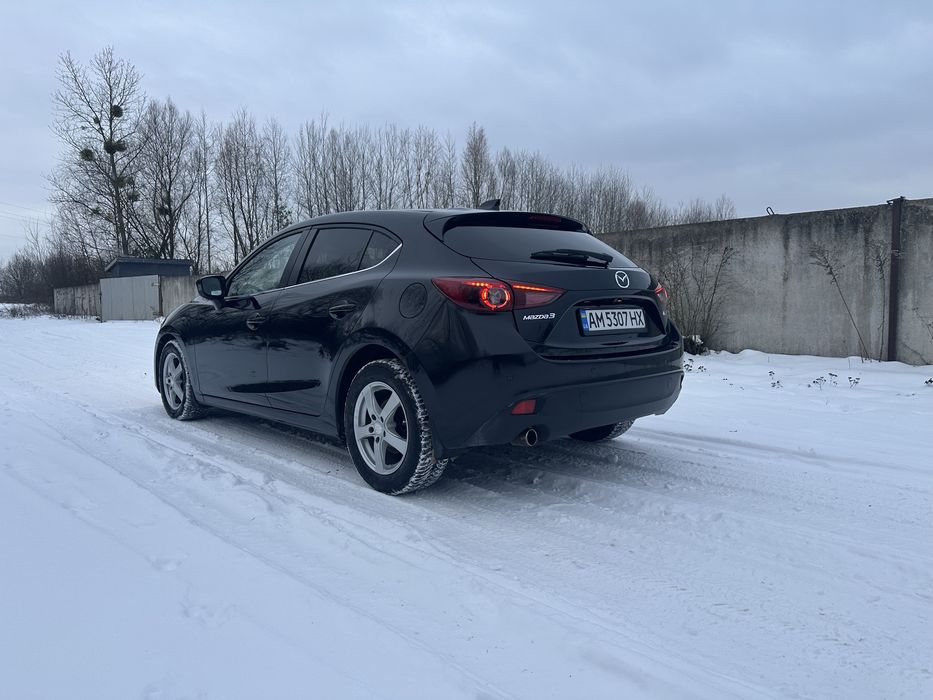 Продам авто Mazda 3 2014 рік 2.2 дизель , 6ст