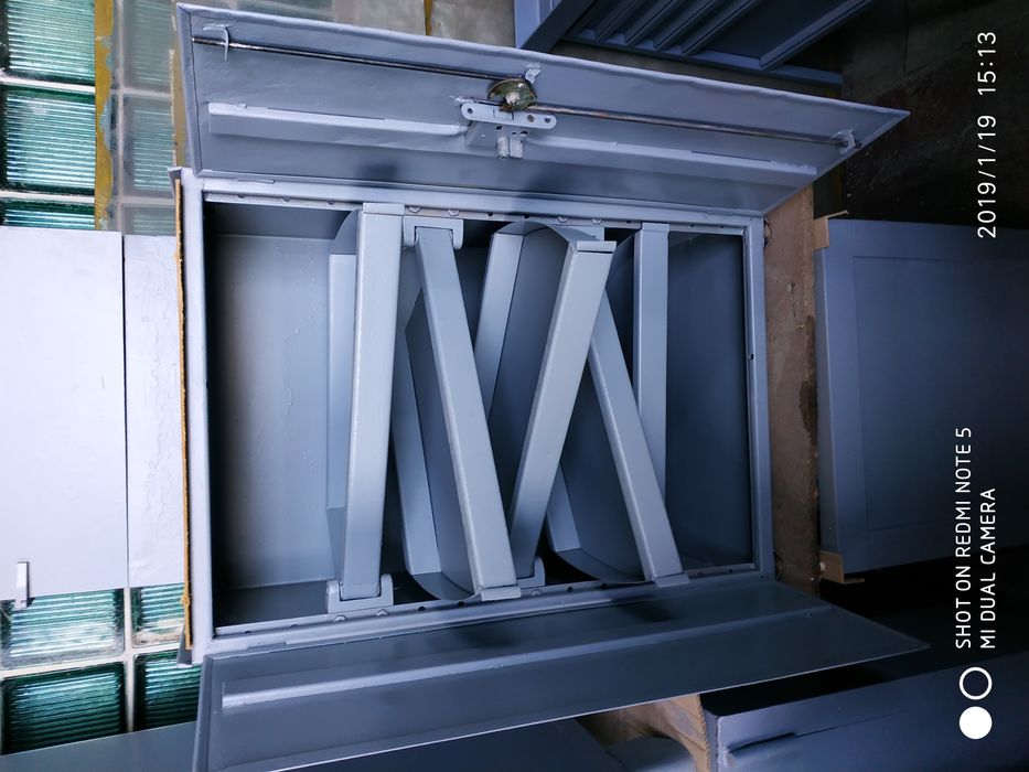 Металічна  тумба