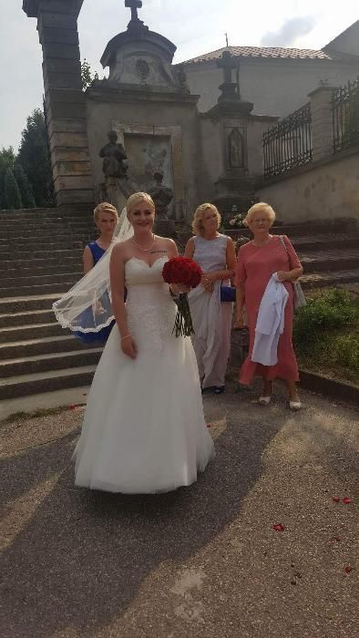 Suknia Ślubna elegancka