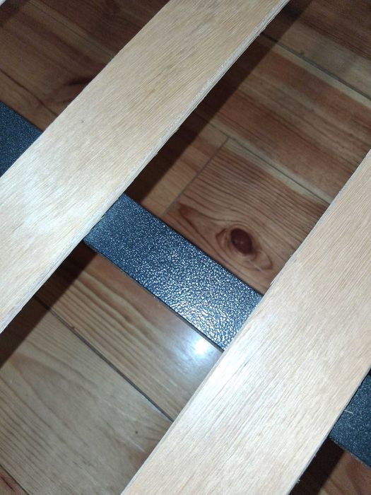 Estrado cama casal c/ pernas 140 x 190 cm