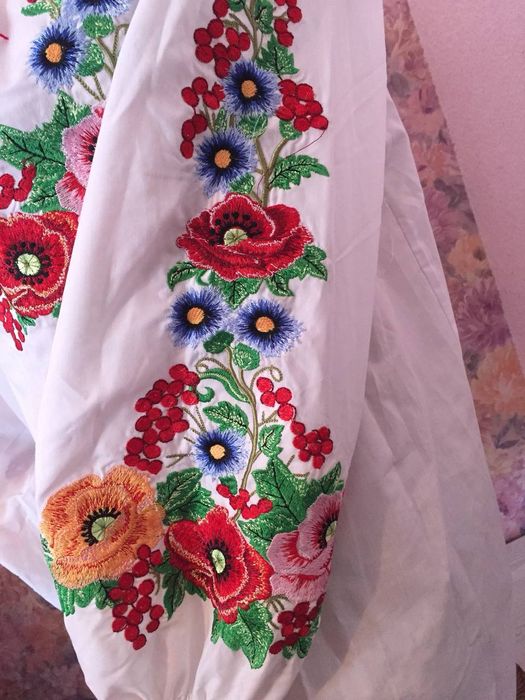 Вишиванка на 164р  S